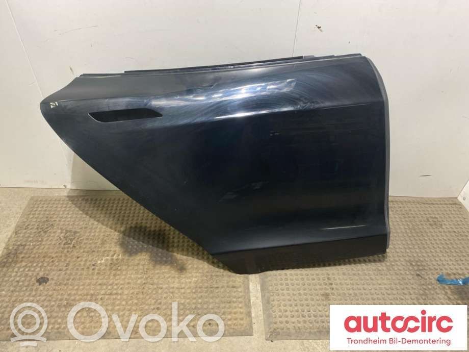 Tesla Model S Galinės durys 