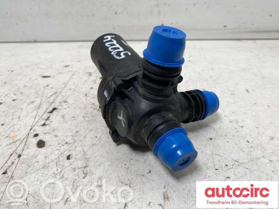 Pompe de circulation d'eau   J9D38D108AC,J9D38D108AD,T4K4643