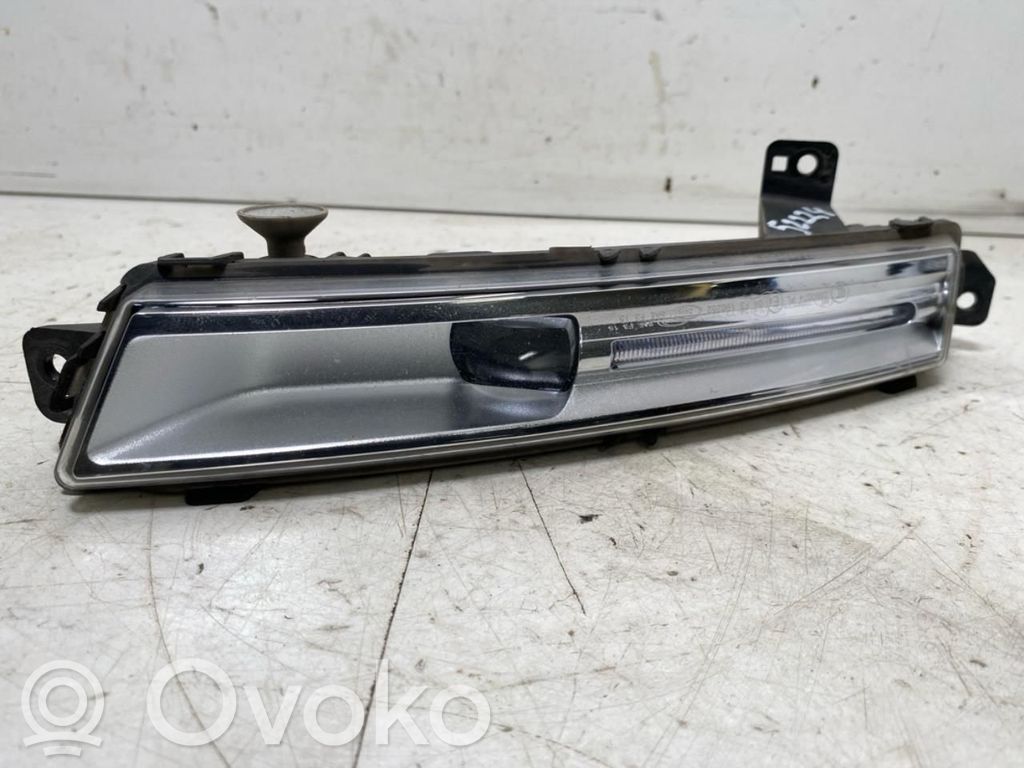 Etusumuvalo   HK8315200AD,T4A28763,HK8315200AF,HK8315200AD,HK8315200AF,T4A28763