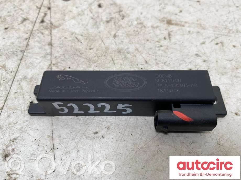 Jaguar I-Pace Aerial antenna amplifier 