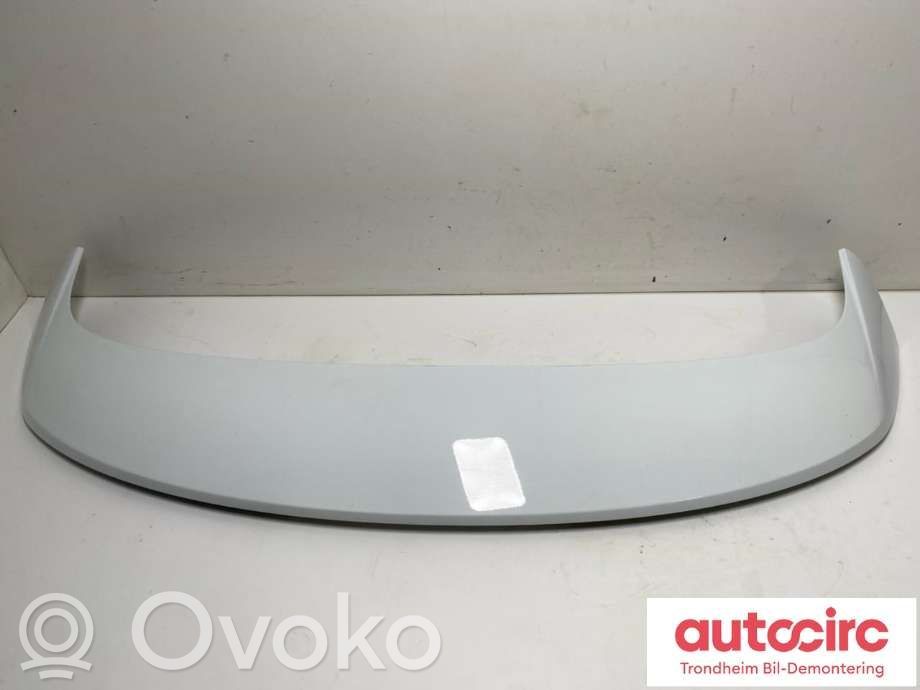 Tailgate/trunk spoiler   2379242,2379242