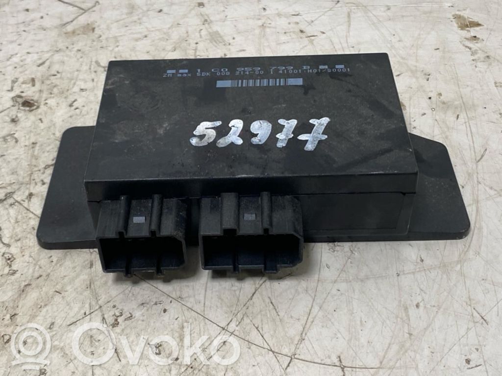 Volkswagen PASSAT B5.5 Unidad de control/módulo de carrocería central 