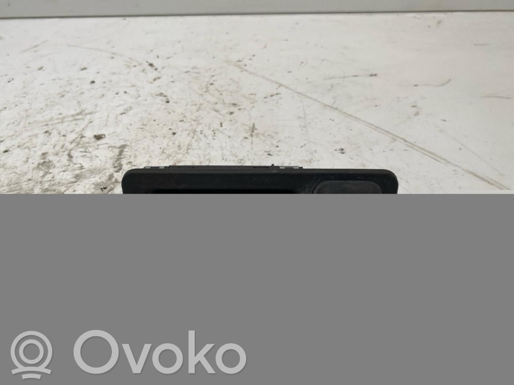 KIA Sportage Uchwyt / Rączka zewnętrzna otwierania klapy tylnej / bagażnika 