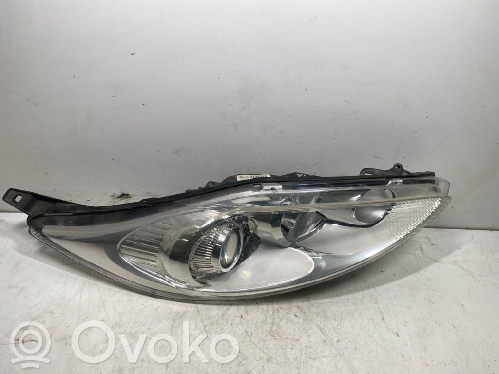 Ford Fiesta Headlight/headlamp 