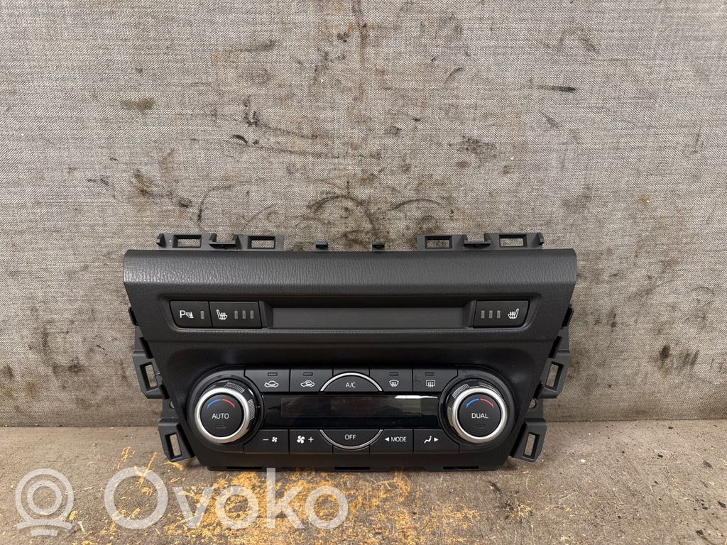 Mazda 3 III Climate control/heater control trim 
