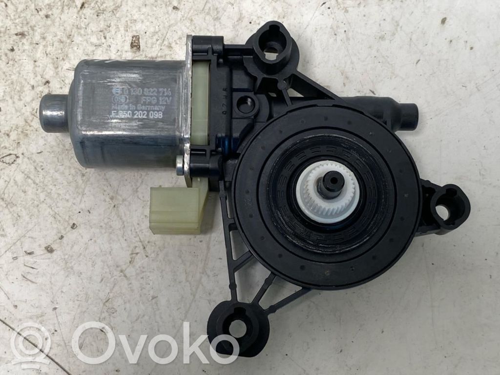 Volkswagen ID. Buzz Motorino alzacristalli della portiera anteriore 