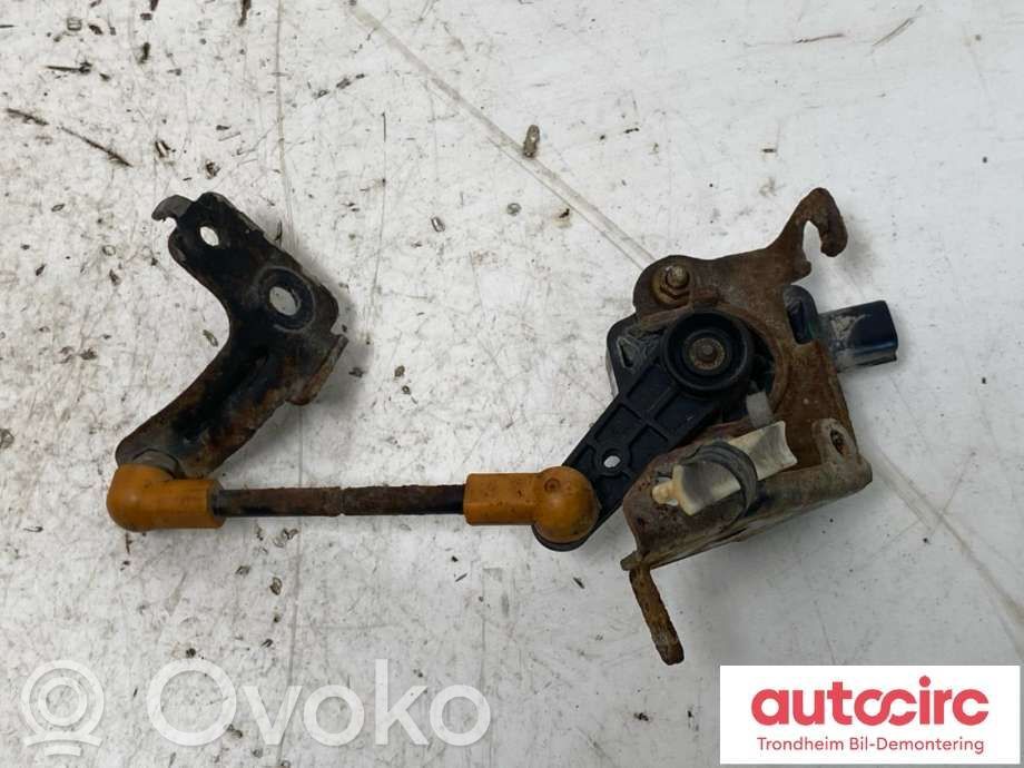 Ford Mondeo MK V Galinio aukščio daviklio svirtis 