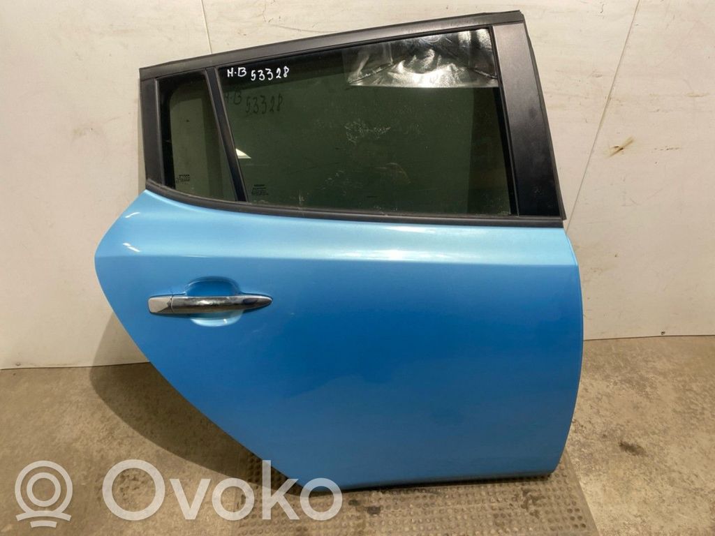 Nissan Leaf I (ZE0) Puerta trasera 