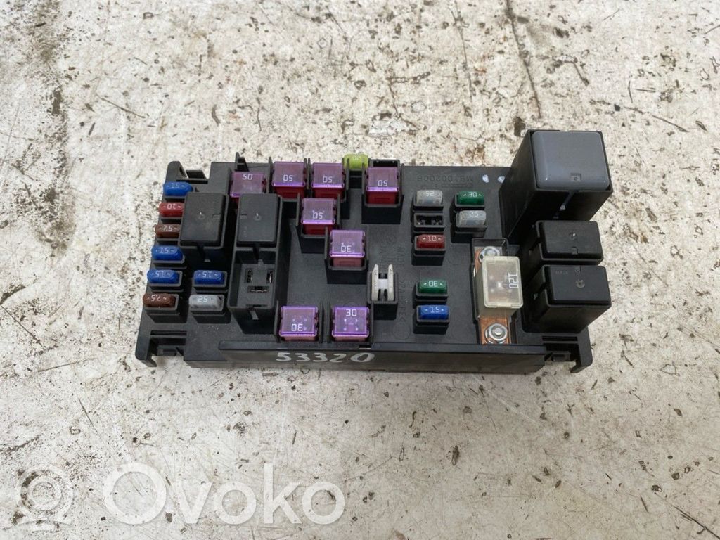Subaru Forester SH Skrzynka bezpieczników / Komplet 