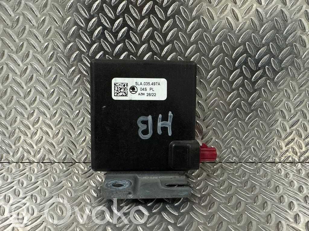 Skoda Enyaq iV Amplificatore antenna 