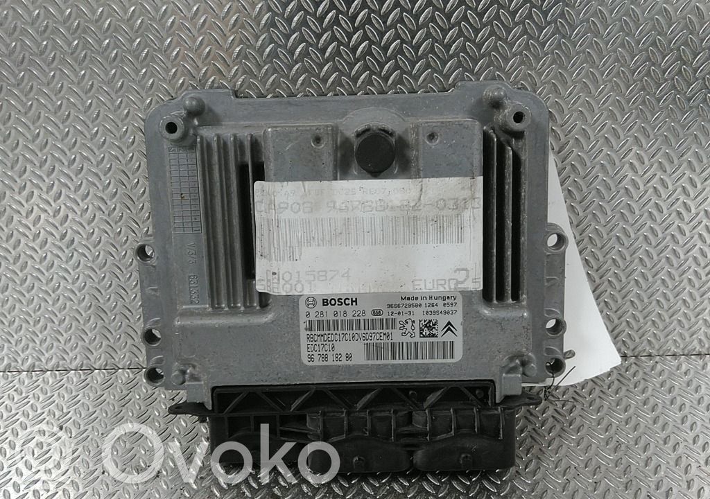 Peugeot 208 I Unité de commande, module ECU de moteur