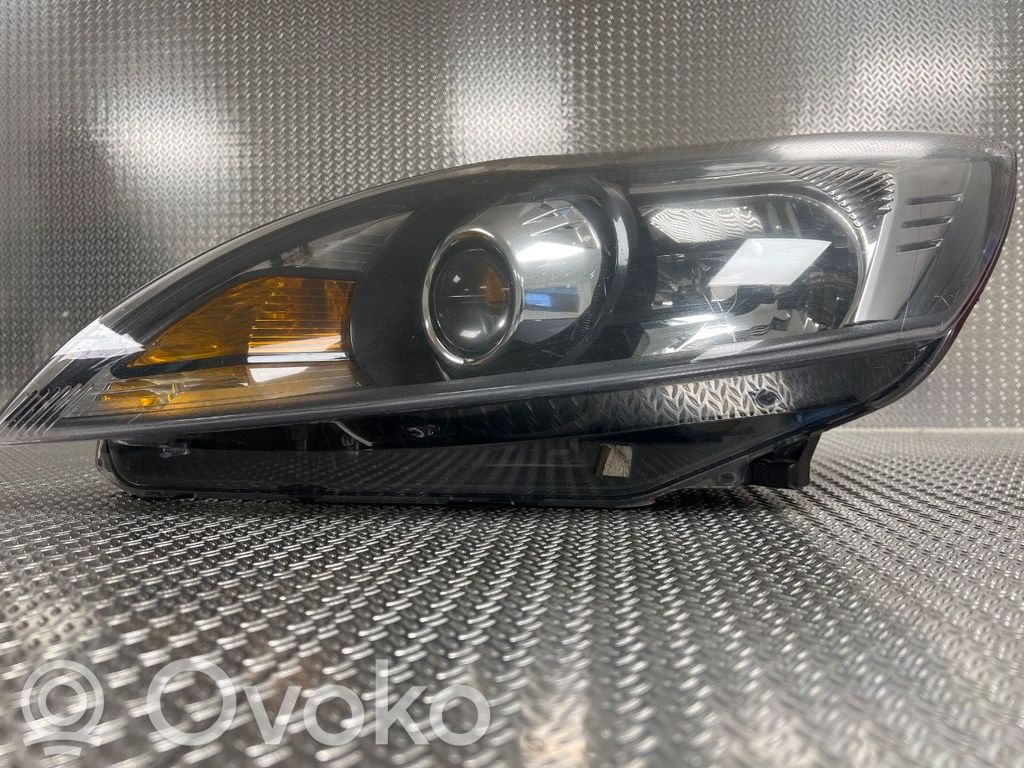 Ford Focus Headlight/headlamp 