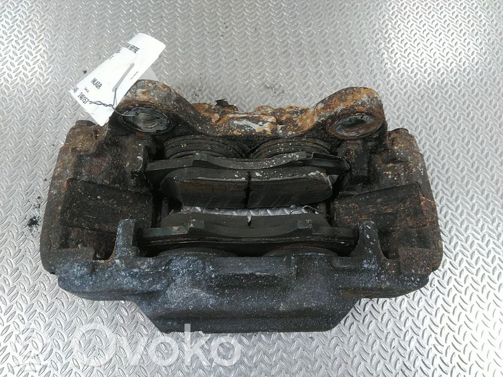 Toyota Hilux VIII Pinza del freno anteriore