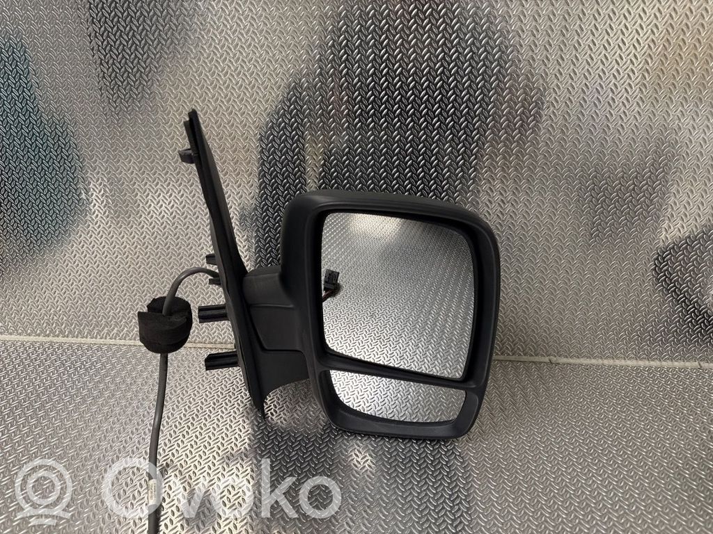 Peugeot Expert Front door electric wing mirror 