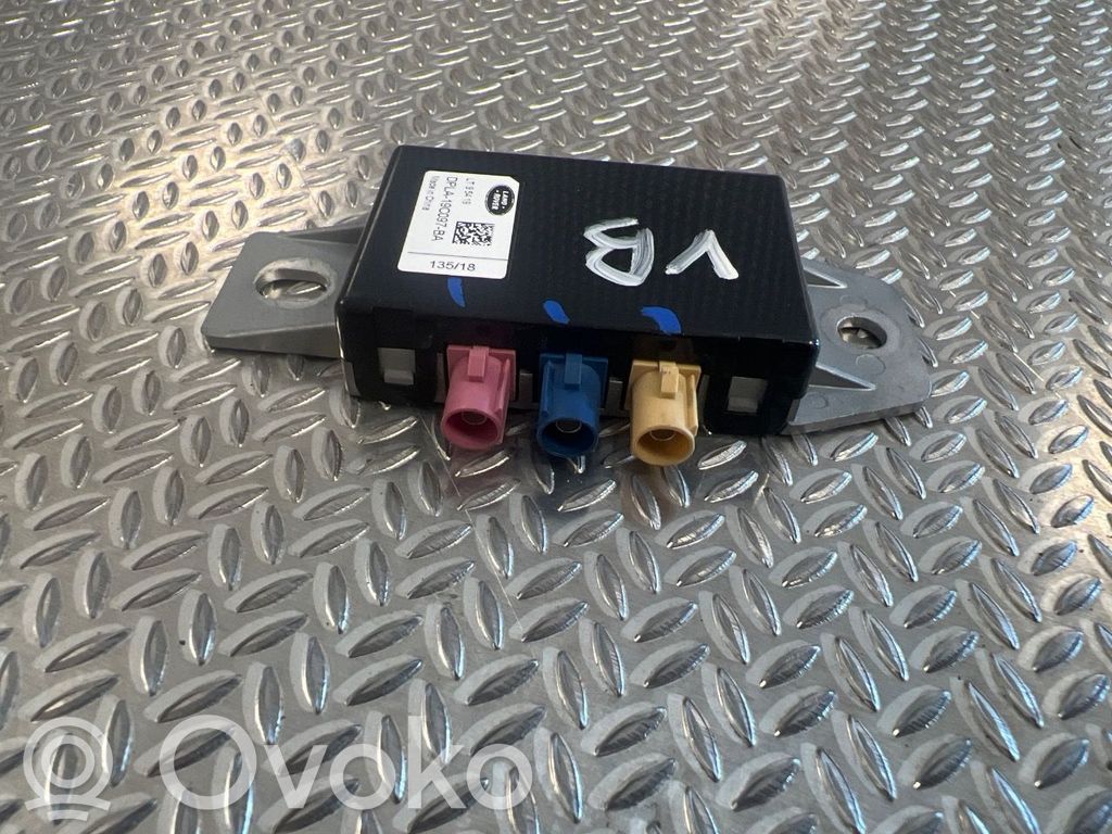 Jaguar I-Pace Amplificatore antenna 