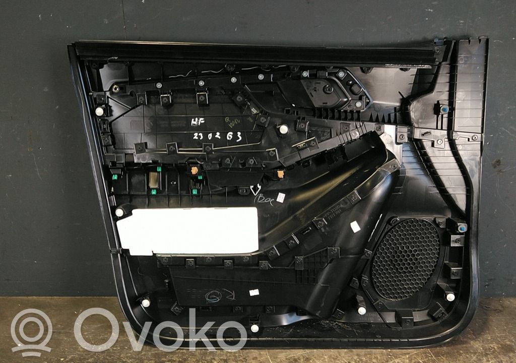 Isuzu D-Max Garniture de panneau carte de porte avant 