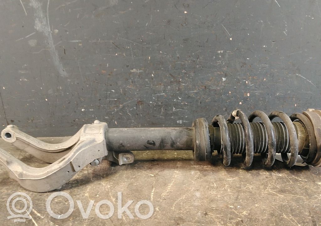 Volvo V60 Amortyzator osi przedniej ze sprężyną 