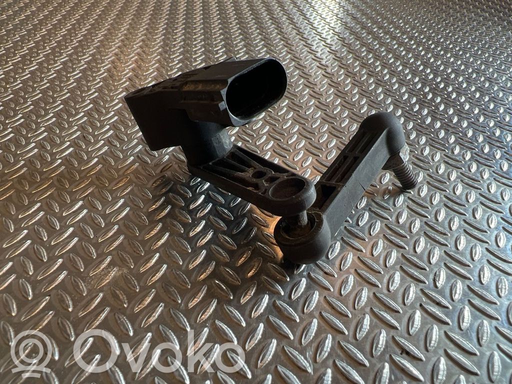 Tesla Model 3 Sensor de altura delantera de la suspensión neumática 