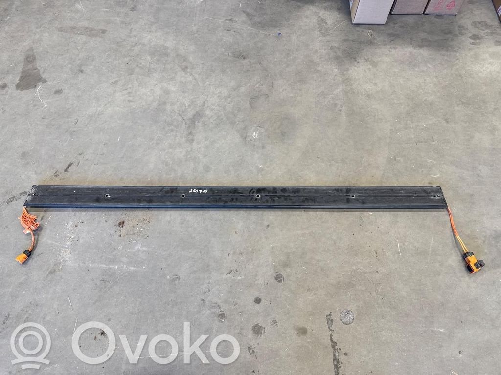 Tesla Model Y Kabel wysokiego napięcia 