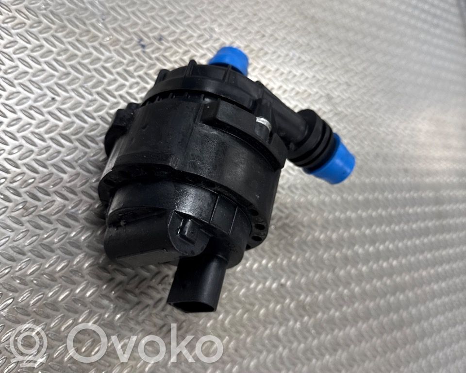 BMW i4 Pompe de circulation d'eau 