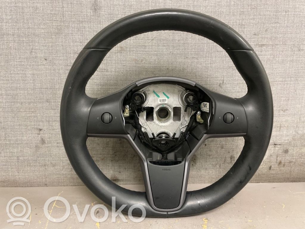 Tesla Model 3 Steering wheel 