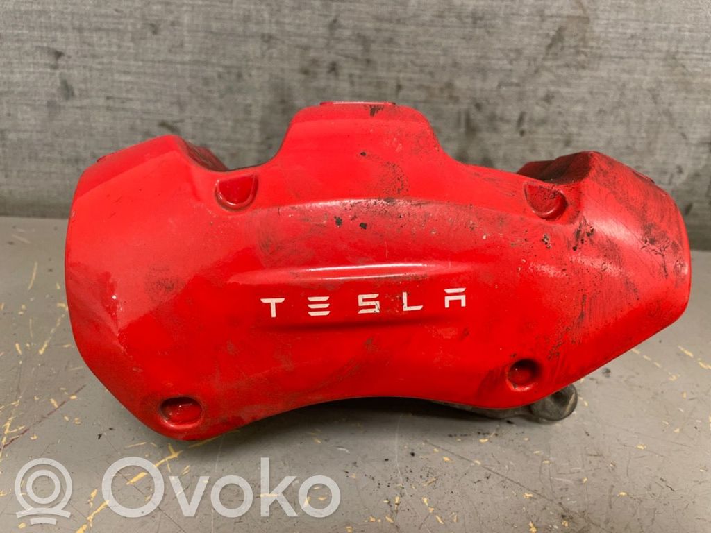 Tesla Model 3 Takajarrusatula 