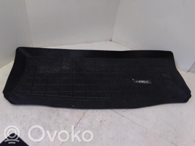 Tesla Model S Bagažinės grindys 