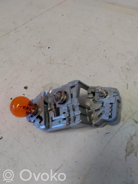 Lampa tylna   21498009,31294260,21498009,31294260