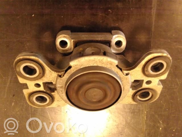 Volvo V60 Suport tampon motor