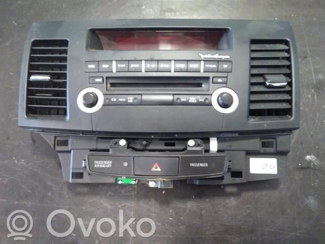 Mitsubishi Lancer VIII Console centrale, commande de multimédia l'unité principale 