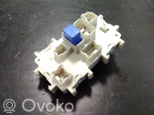Nissan Navara D40 Fuse box set 