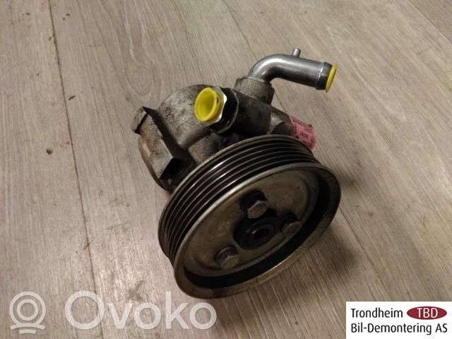 Opel Combo D Ohjaustehostimen pumppu 