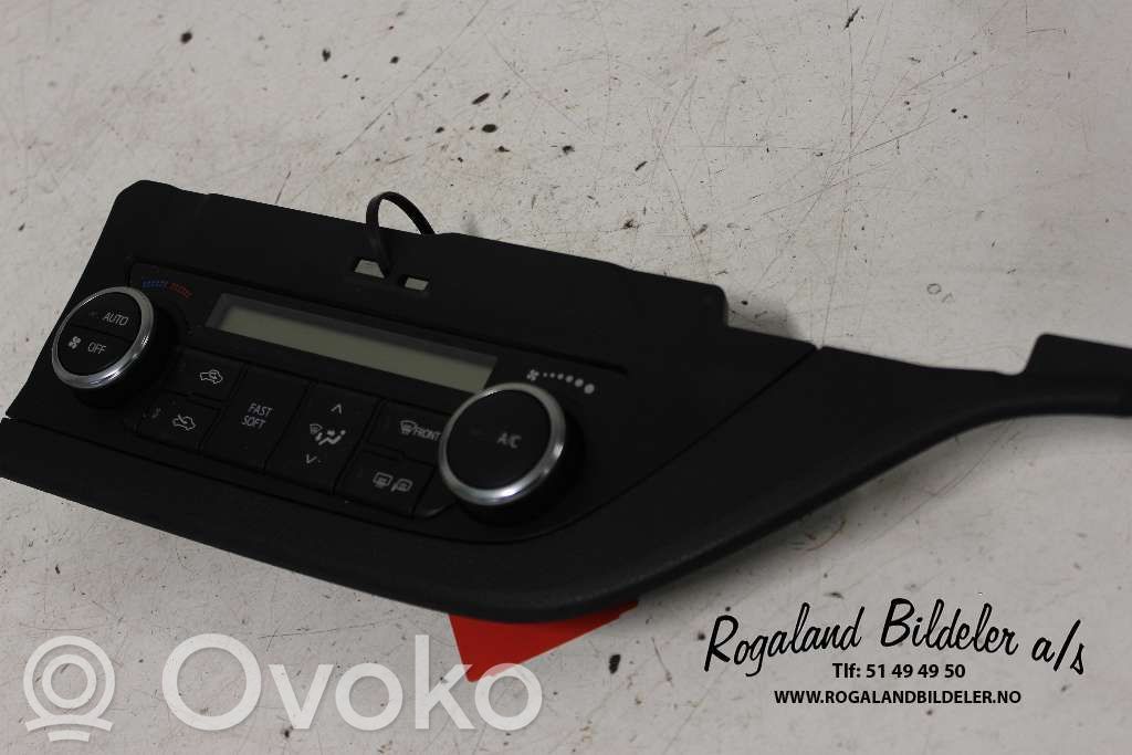 Toyota Auris E180 Console centrale, commande chauffage/clim 