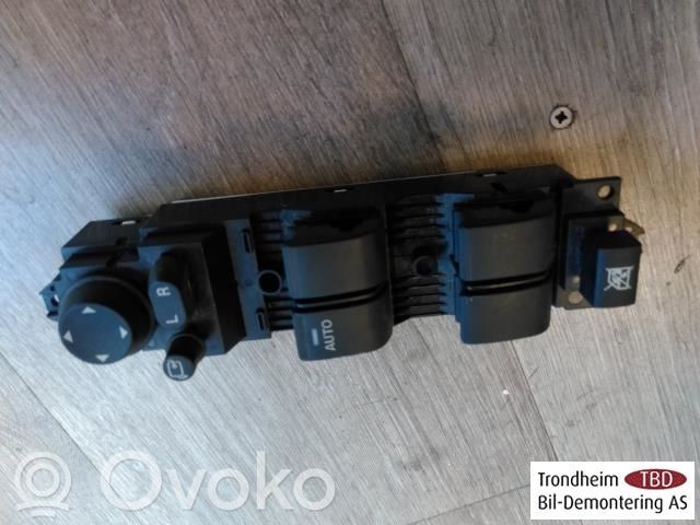 Mazda 3 II Electric window control switch 