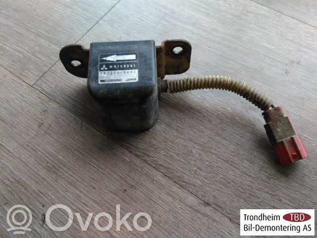 Mitsubishi L200 Airbagsensor Crashsensor Drucksensor 