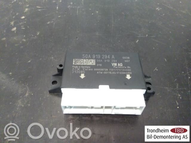 Skoda Octavia Mk3 (5E) Pysäköintitutkan (PCD) ohjainlaite/moduuli