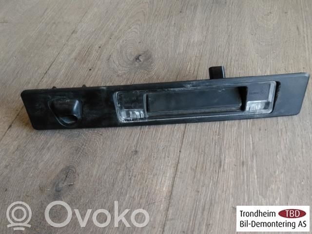 Volvo XC90 Interruptor para abrir la puerta trasera 
