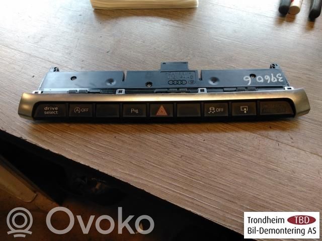 Audi A3 S3 8V Botón interruptor de luz de peligro 