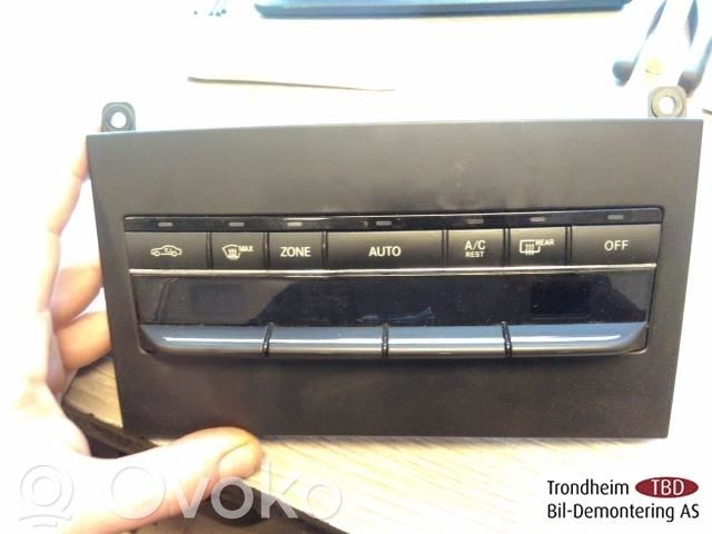 Mercedes-Benz E W212 Mascherina climatizzatore/regolatore riscaldamento 