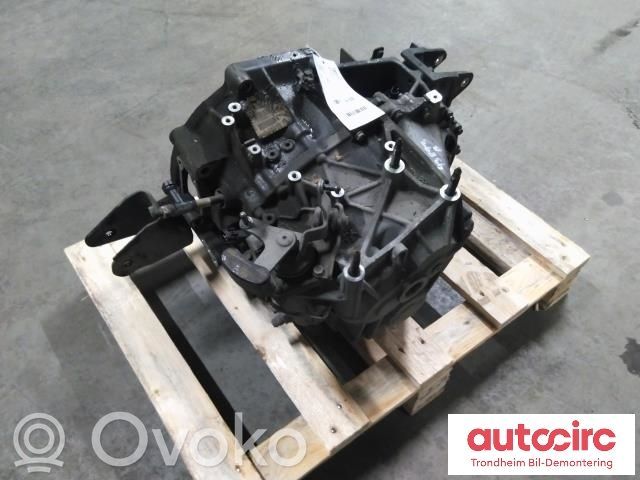 Mitsubishi Grandis Manual 6 speed gearbox 