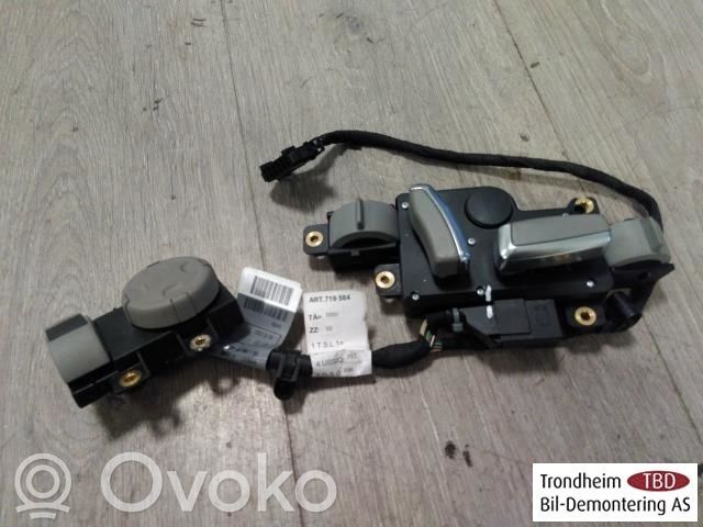Audi A8 S8 D3 4E Front door window switch trim 