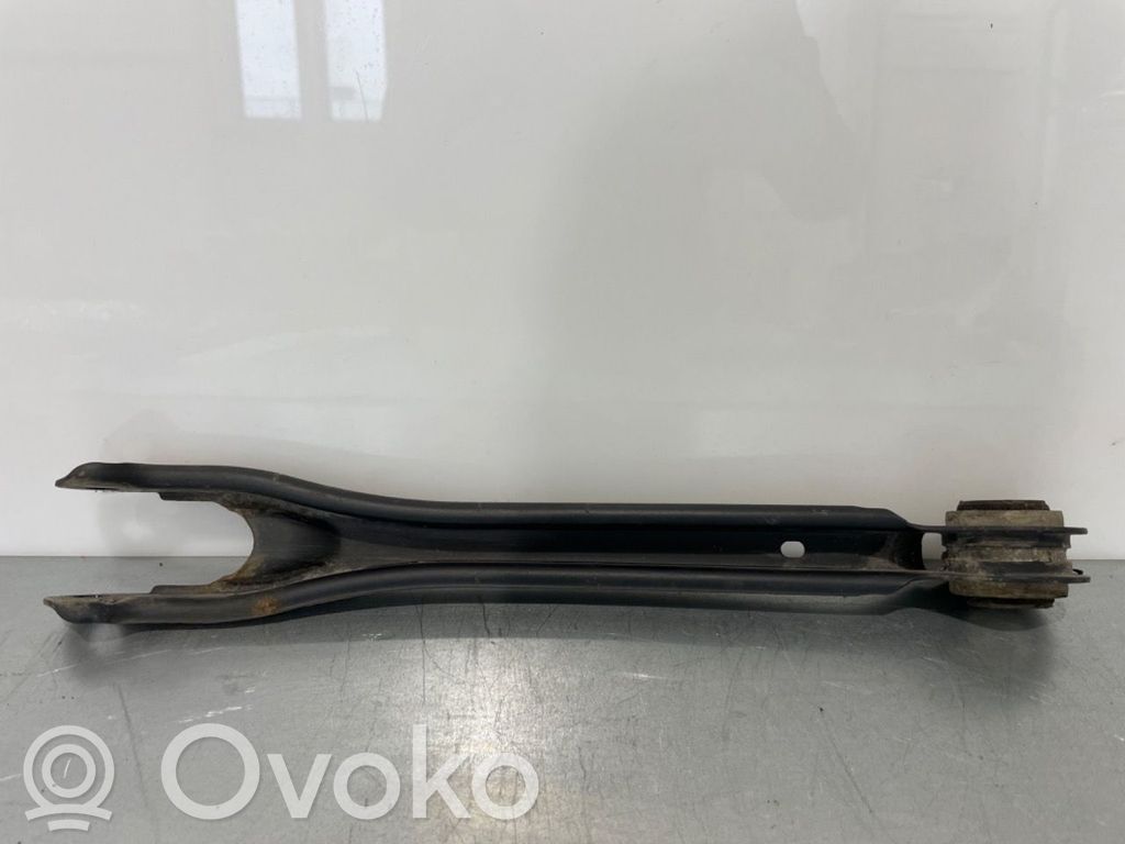 Mercedes-Benz C W205 Braccio di controllo sospensione posteriore