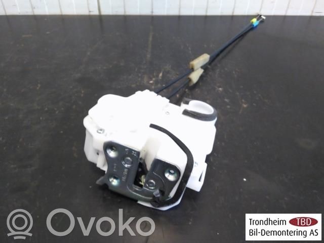 Mitsubishi Outlander Front door lock 