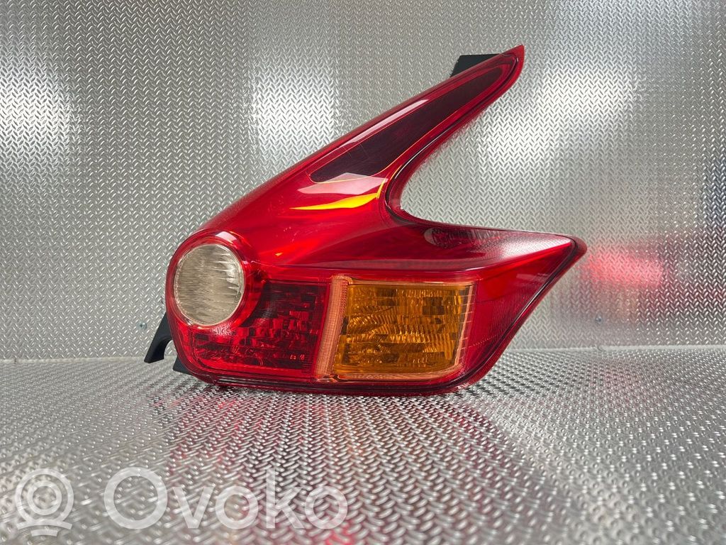 Nissan Juke I F15 Luci posteriori