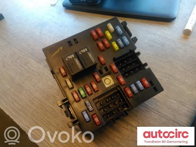 Hummer H2 Fuse box set 