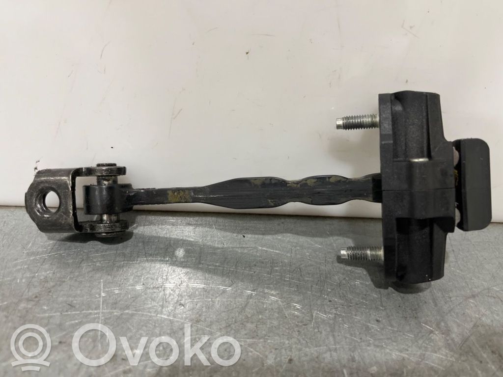 Ford Fiesta Etuoven pidätin 