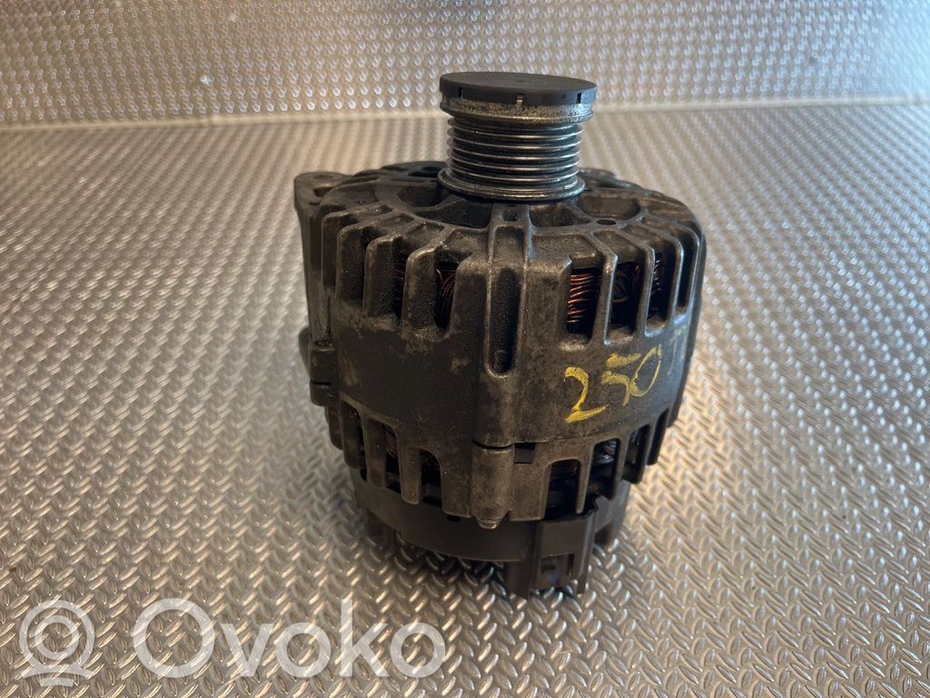 Skoda Fabia Mk2 (5J) Alternator 