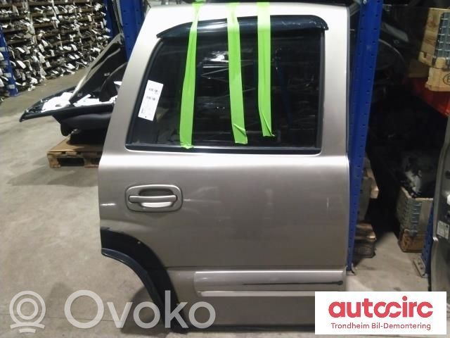 Chevrolet Tahoe Rear door 