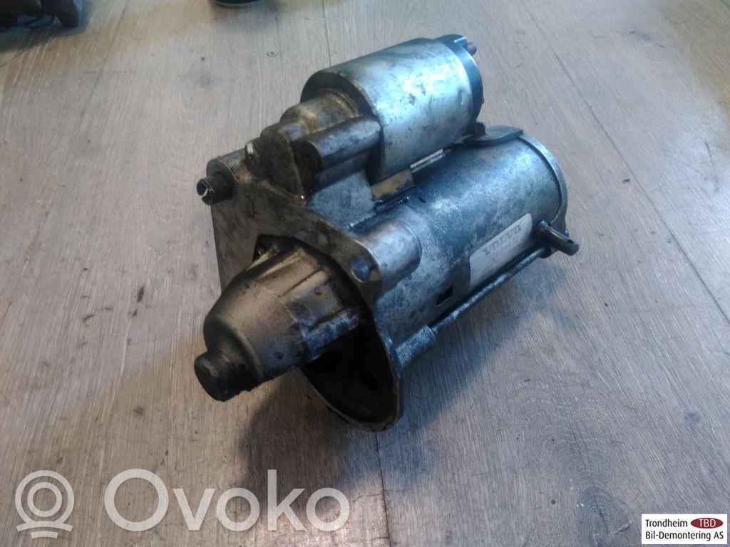 Volvo V40 Стартер 