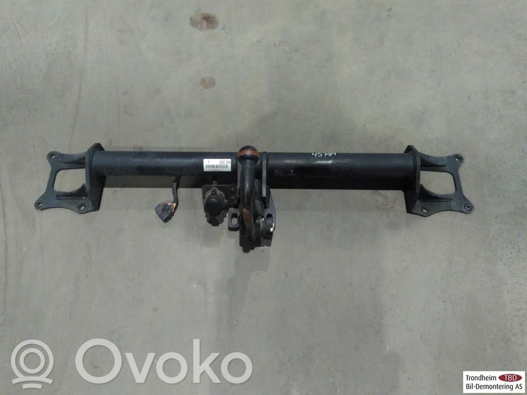 Tesla Model X Vetokoukku 